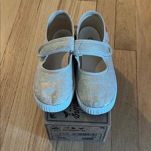 Cienta Kids Mary Jane Shoes - Gold